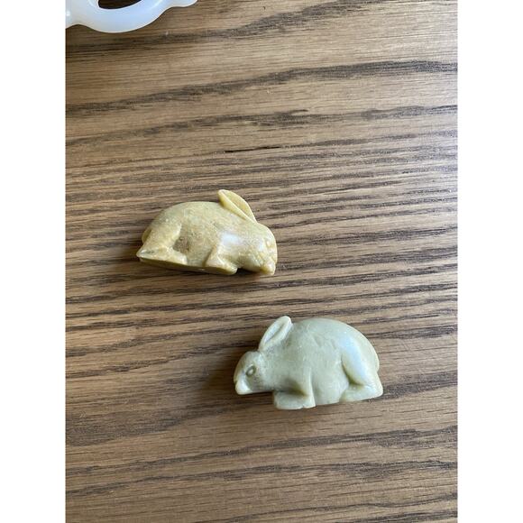 Vintage Mini Carved Soapstone Rabbit Set Vintage Soapstone Trinkets - Picture 1 of 5